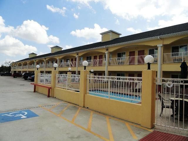 Scottish Inn And Suites Baytown Dış mekan fotoğraf