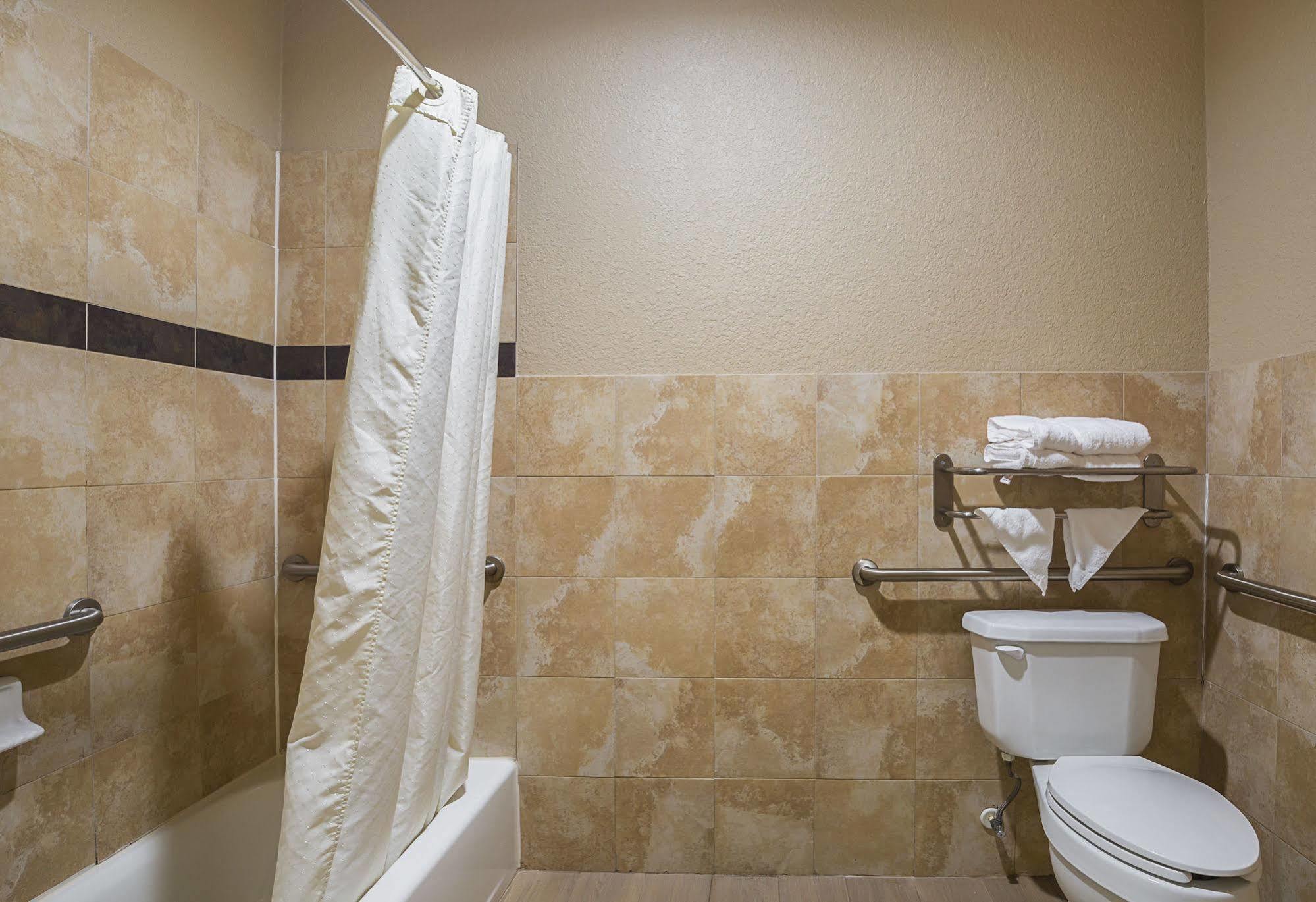 Scottish Inn And Suites Baytown Dış mekan fotoğraf