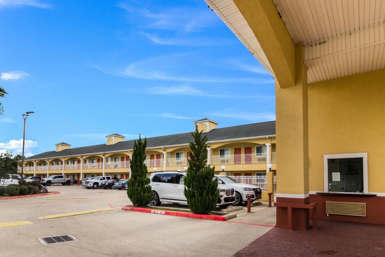 Scottish Inn And Suites Baytown Dış mekan fotoğraf