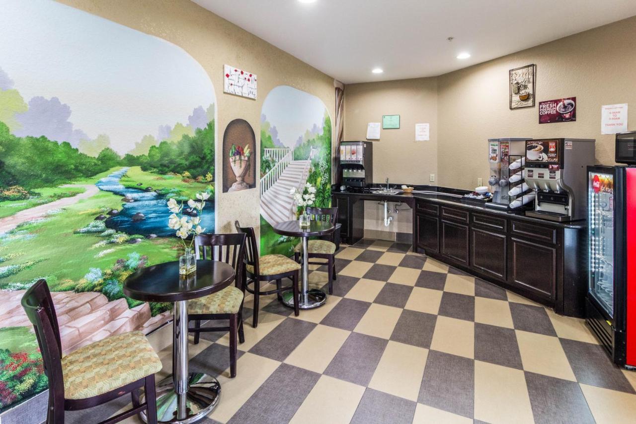 Scottish Inn And Suites Baytown Dış mekan fotoğraf
