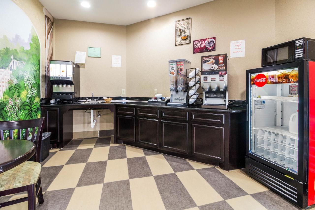 Scottish Inn And Suites Baytown Dış mekan fotoğraf